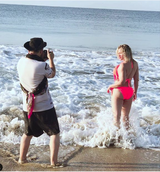 Érika Alcocer sorprendió con foto en bikini y 40 kilos menos