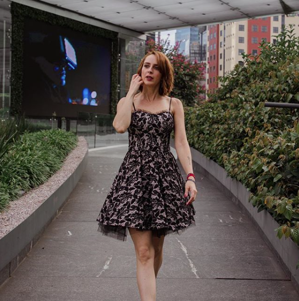Irán Castillo tiene novio 10 años menor que ella