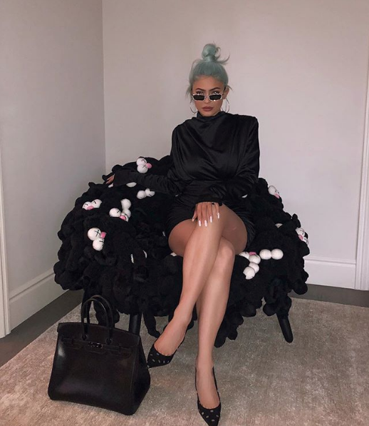 Kylie Jenner le regala silla de 25 mil dólares a su hija