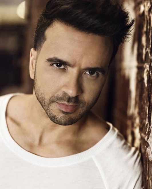 Luis Fonsi revela que le fue infiel a Adamari López