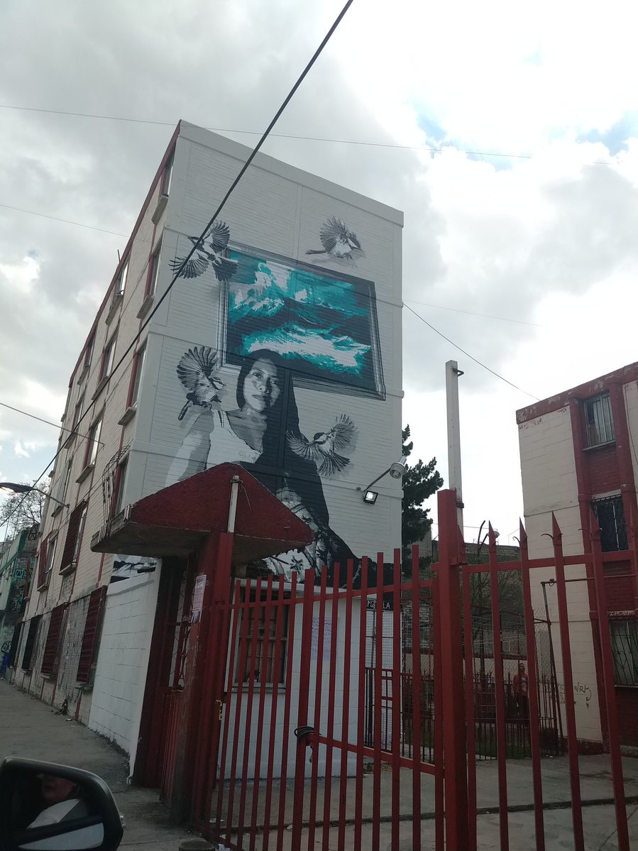 Yalitza Aparicio aparece en murales monumentales en cdmx