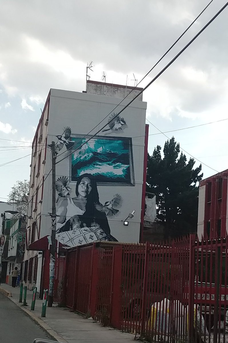 Yalitza Aparicio aparece en murales monumentales en cdmx