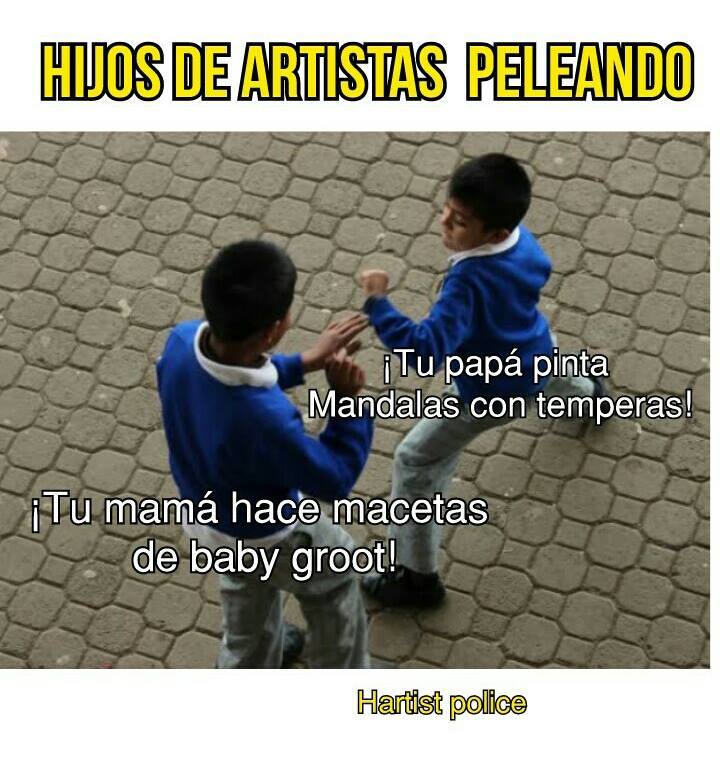 Memes niños peléandose por mamá