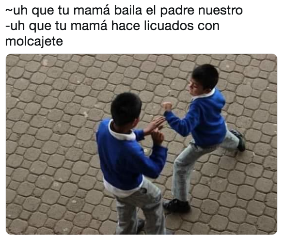 Memes niños peléandose por mamá