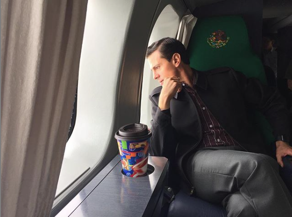 Peña Nieto pasea con tacones de 10 centímetros en España