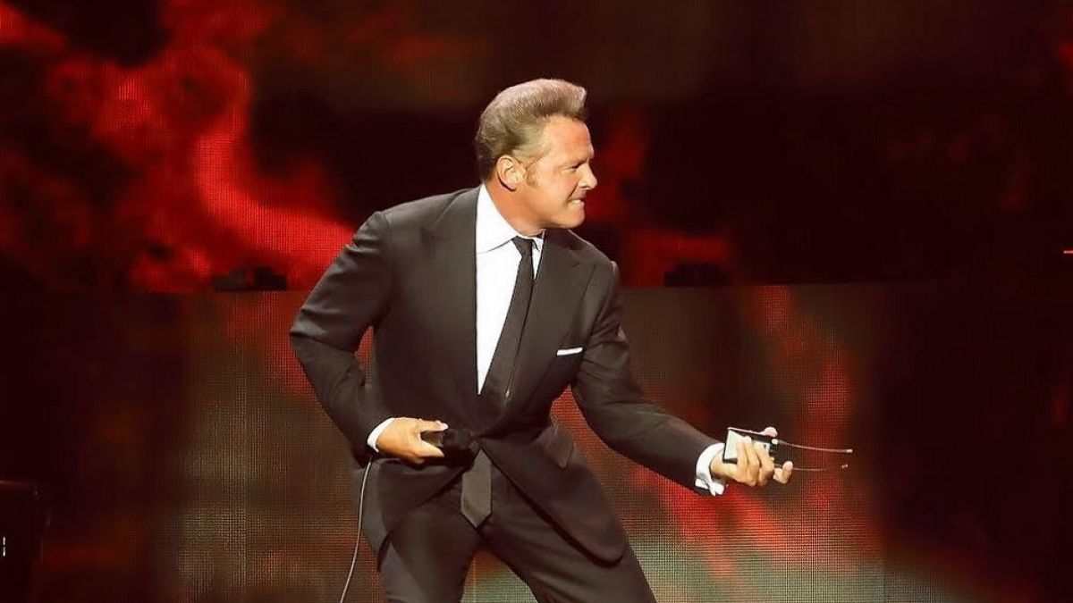 Luis Miguel golpeó empleados a medio concierto