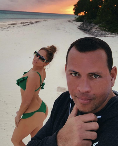 Novio de JLo le fue infiel con esposa de otro jugador