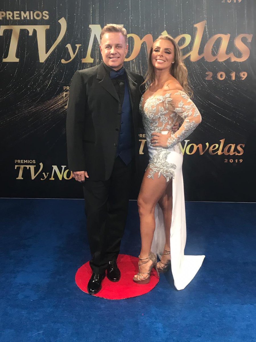 Premios TV y Novelas alfombra roja
