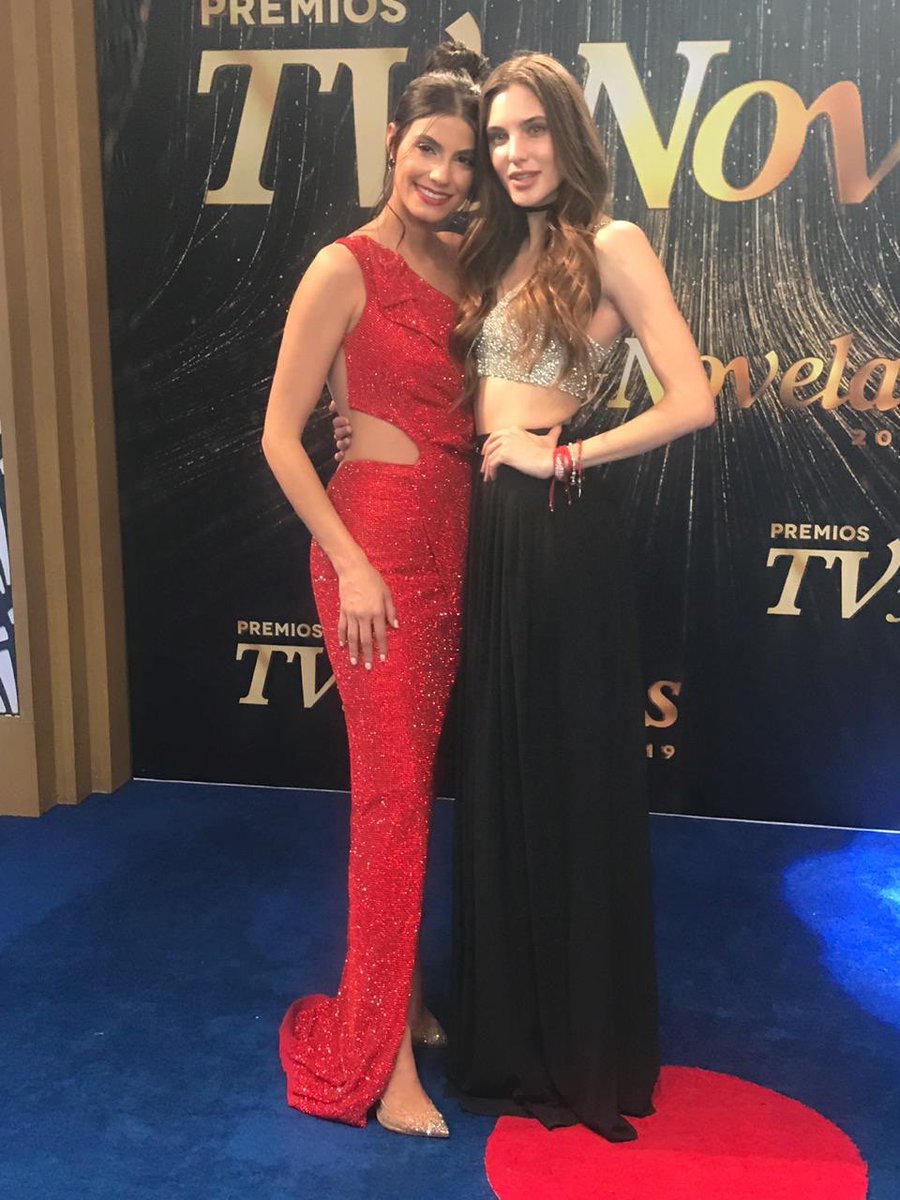 Premios TV y Novelas alfombra roja