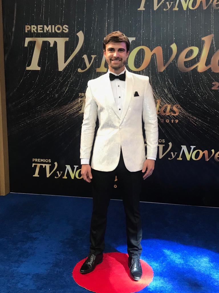 Premios TV y Novelas alfombra roja