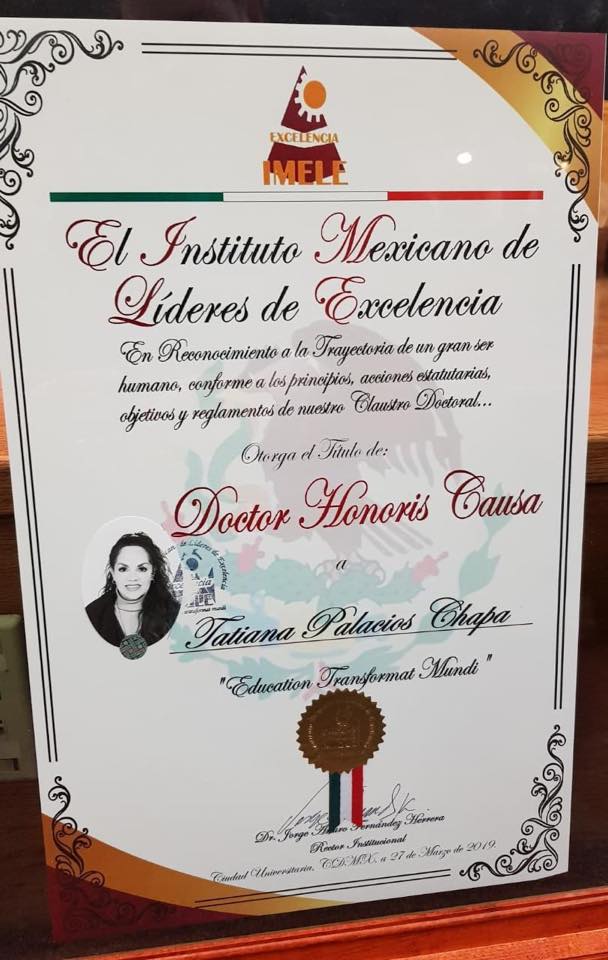 Tatiana recibe doctorado honoris causa en la UNAM