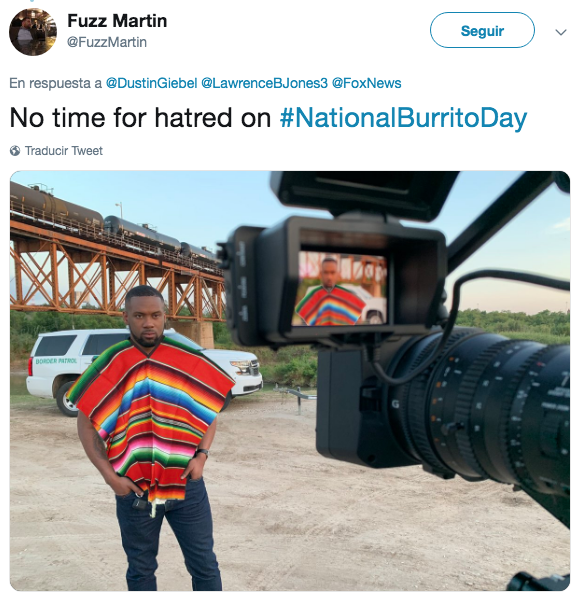 Reportero recibe burlas por usar chaleco antibalas en la frontera de Estados Unidos y México