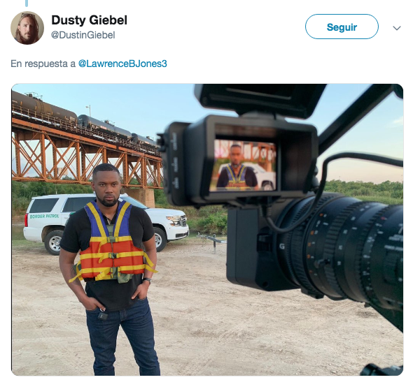 Reportero recibe burlas por usar chaleco antibalas en la frontera de Estados Unidos y México