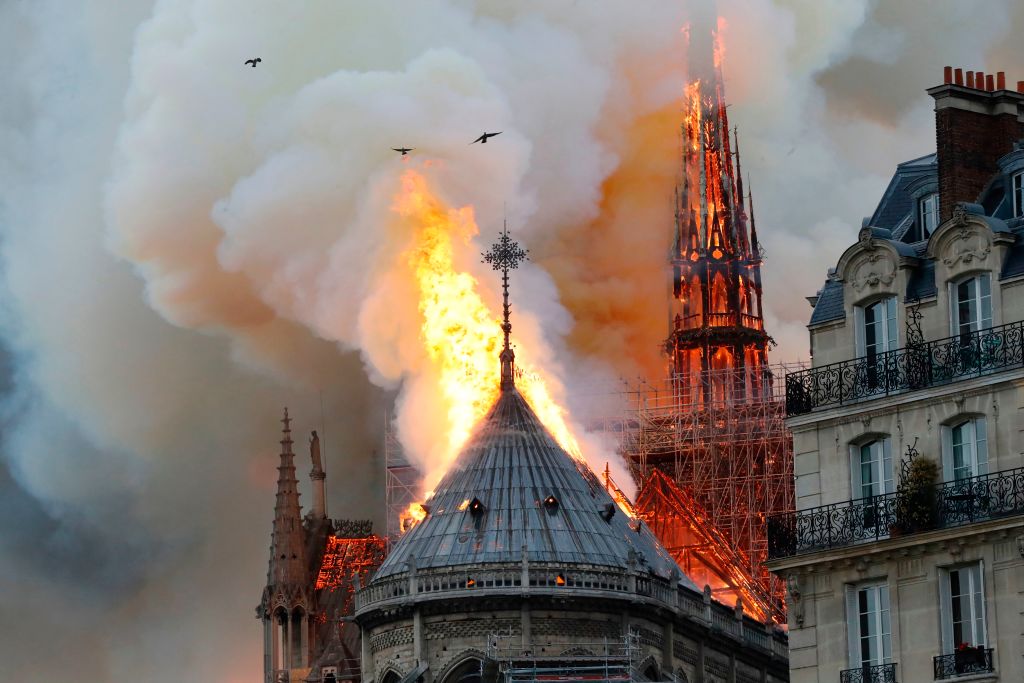 Fotos y videos del incendio de la catedral de Notre Dame