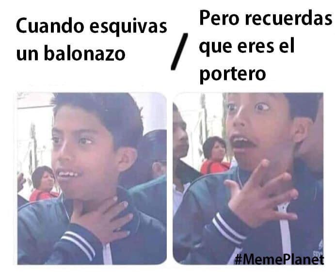 memes del niño sorprendido y halagago