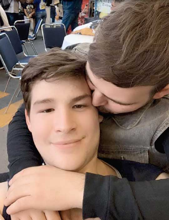Alfredo Adame se siente orgulloso de que su hijo sea gay