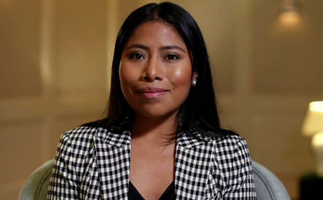 Yalitza Aparicio regaña a reporteros que querían entrevistarla