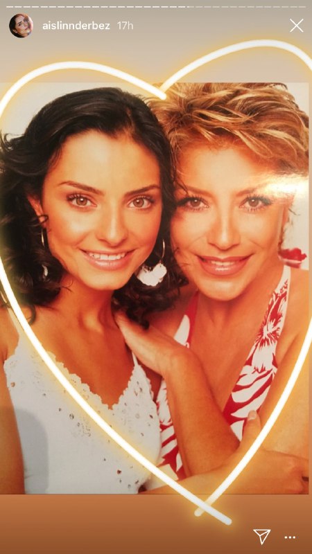Aislinn Derbez festeja el día de las madres