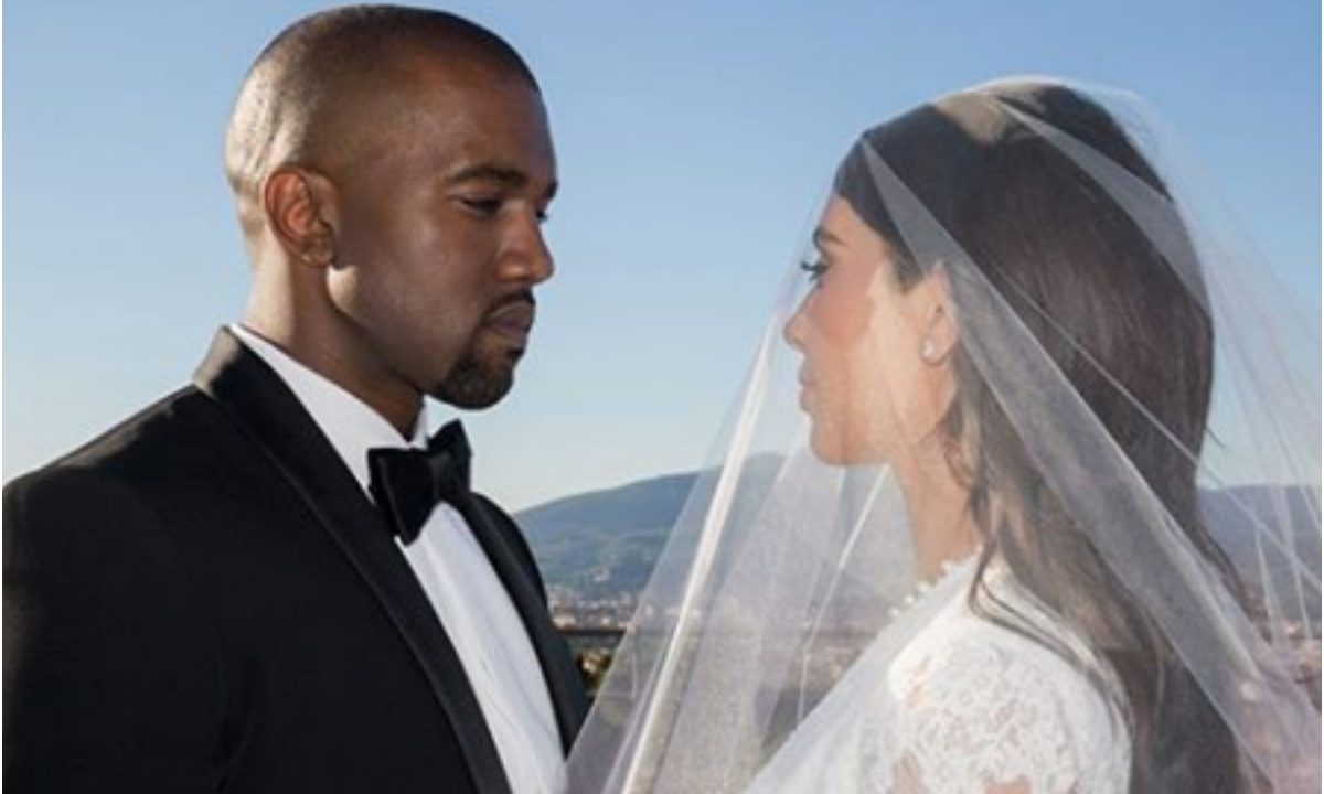Kim Kardashian celebra su aniversario con fotos inéditas de su boda con Kanye West