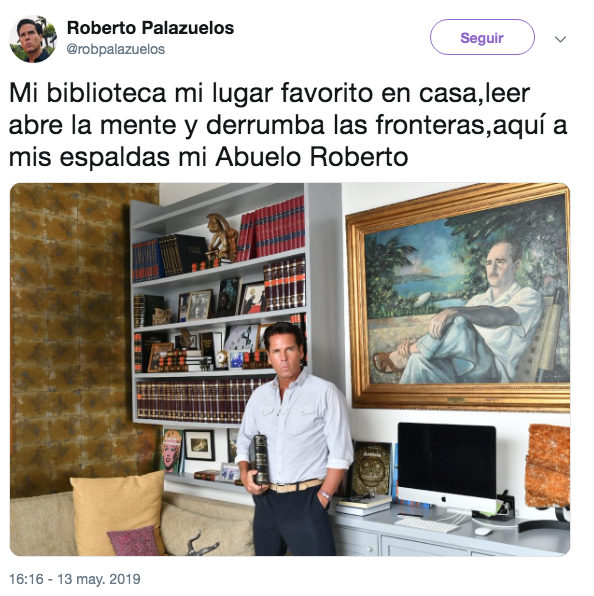trollean a roberto palazuelos por subir foto con su biblioteca