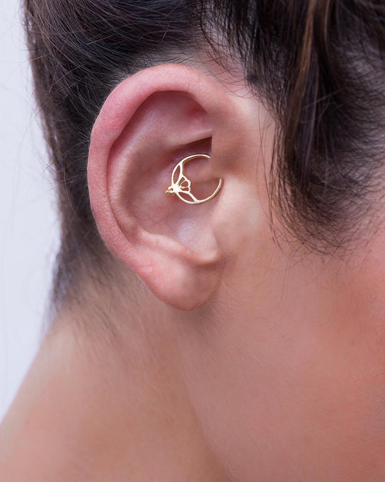 El piercing que alivia las migrañas 