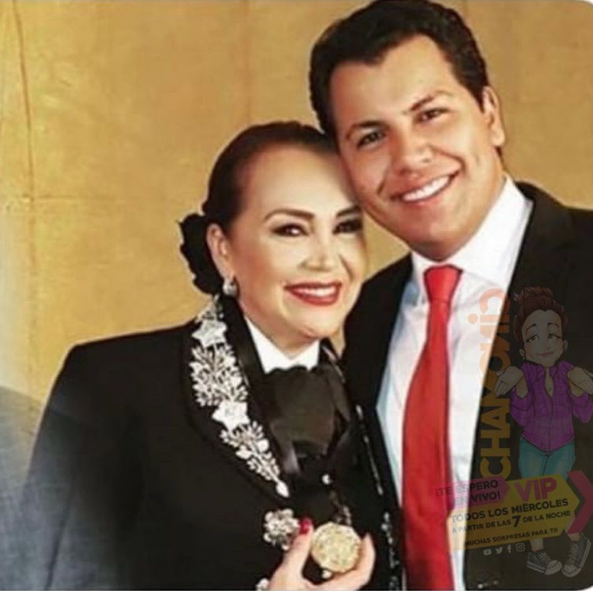 Aseguran que Aida Cuevas tuvo un hijo con Juan Gabriel