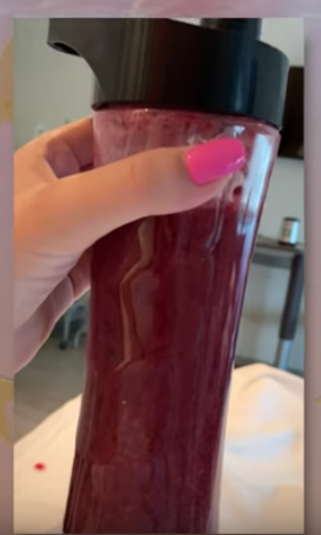 Zuria Vega revela que se comió su placenta