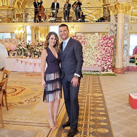 Esposo de Jacqueline Bracamontes es captado "babeando" por otra mujer