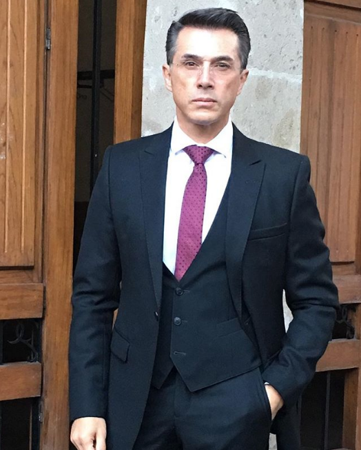 Sergio Mayer lamenta la posible exitinción de la "vaquita amarilla".