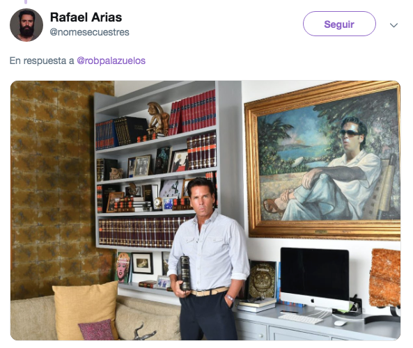 Trollean a Roberto Palazuelos por subir foto con su biblioteca