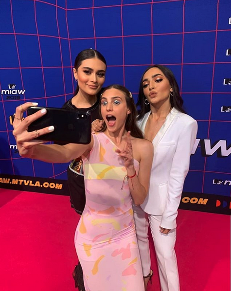 Juliantina tendrá una serie y también debutará en el cine