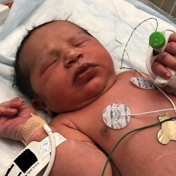 Más de mil personas quieren adoptar a Baby India en Georgia