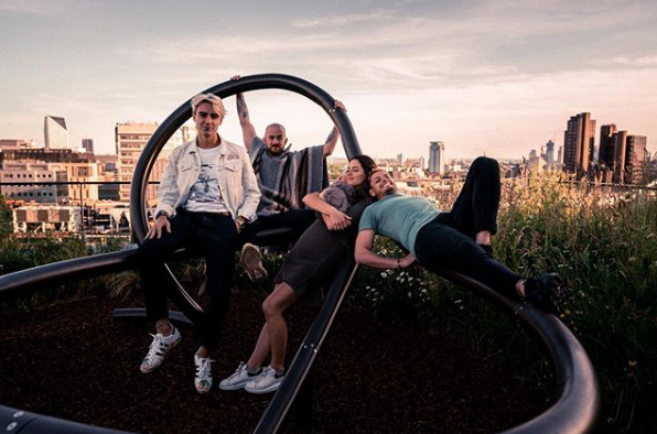 Chicharito se inicia como YouTuber