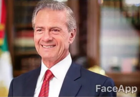 Famosos con Face App
