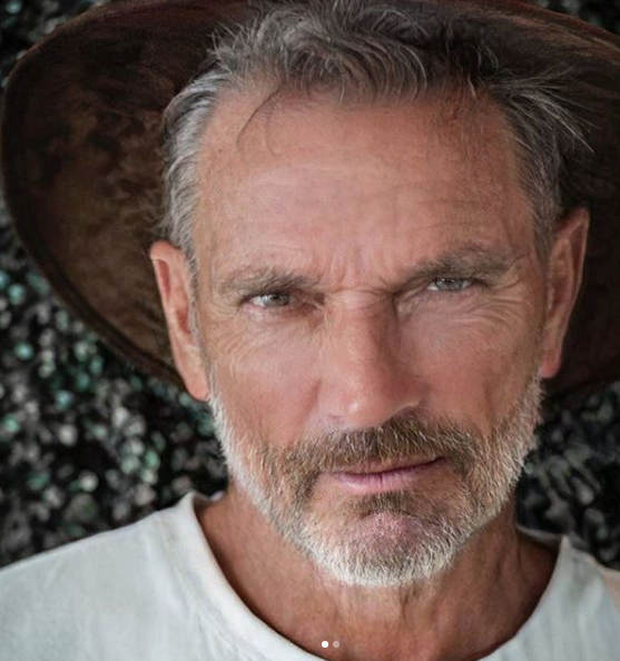 Famosos con Face App