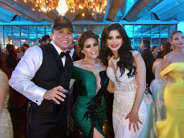 Gomita opacó a Kimberly Flores en su boda con Edwin Luna