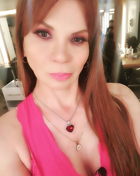 Mhoni Vidente predice llegada de angeles el 20 de julio