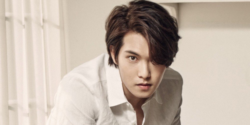 Jonghyun deja CNBLUE tras escándalo por delitos sexuales