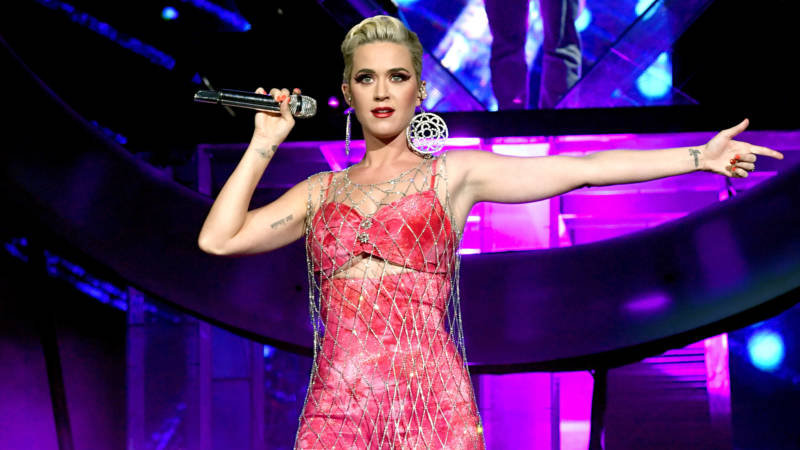 Katy Perry acusada acoso sexual por modelo de Teenage Dream
