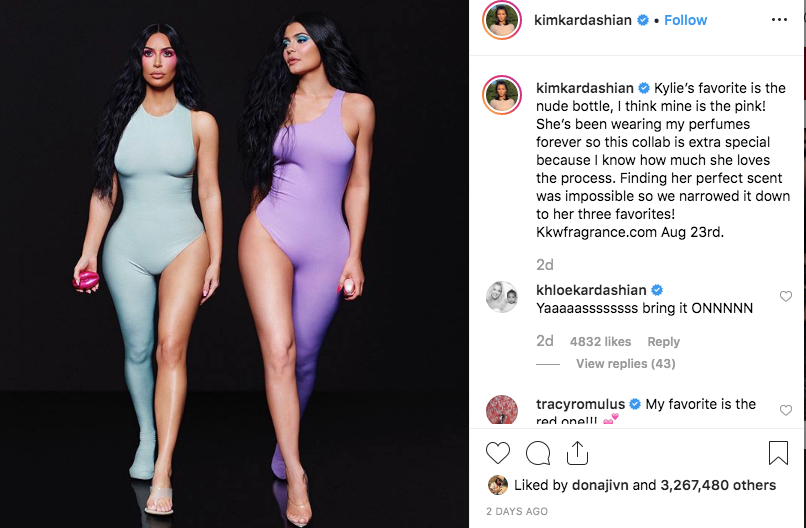 Kim Kardashian tiene seis dedos
