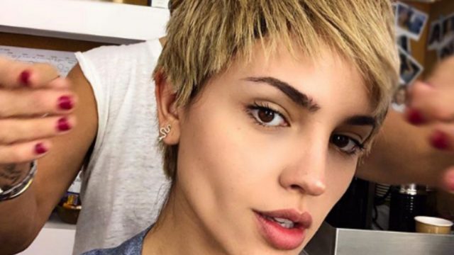 Eiza González, Eiza González Pelo Corto, Eiza González Películas, Eiza González Cambio Look, Eiza González I Care A Lot, Eiza González Cabello Corto