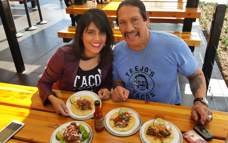 Danny Trejo rescata a bebé en accidente automovilístico