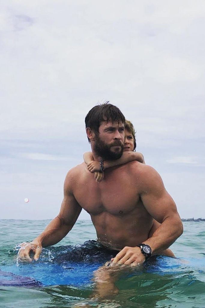 Los momentos más sexys de Chris Hemsworth en su cumpleaños número 36