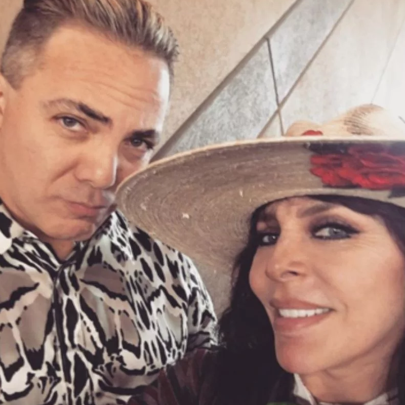 Cristian Castro publica foto inédita con su madre y le manda mensaje de amor