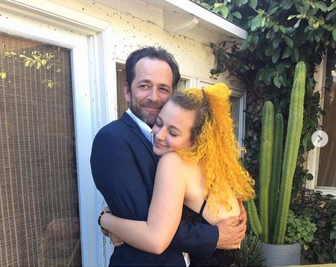 Hija de Luke Perry celebra su cumpleaños con emotiva foto