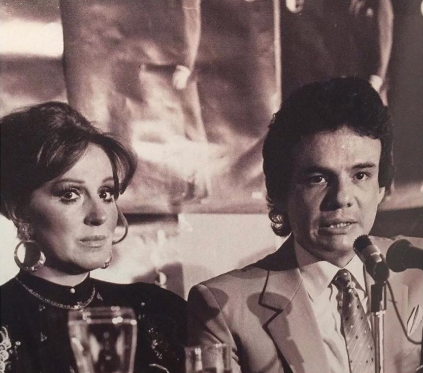 Anel asegura que Sarita embrujó a José José
