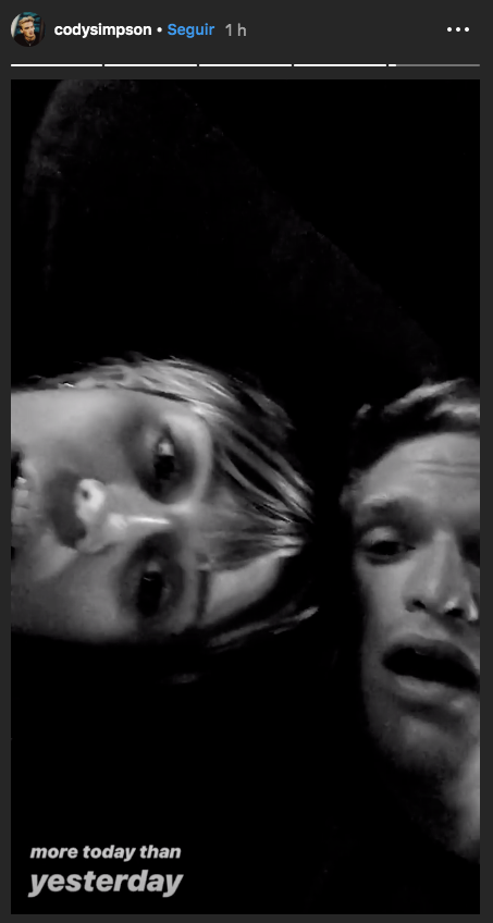 Cody Simpson y Miley Cyrus en una relación