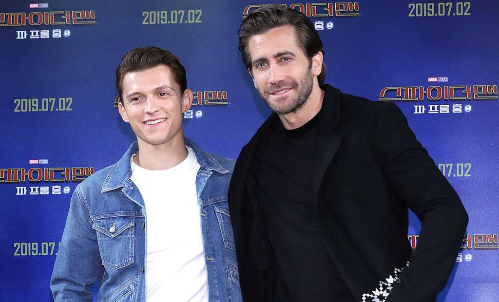 Jake Gyllenhaal anuncia que se va a casar con Tom Holland