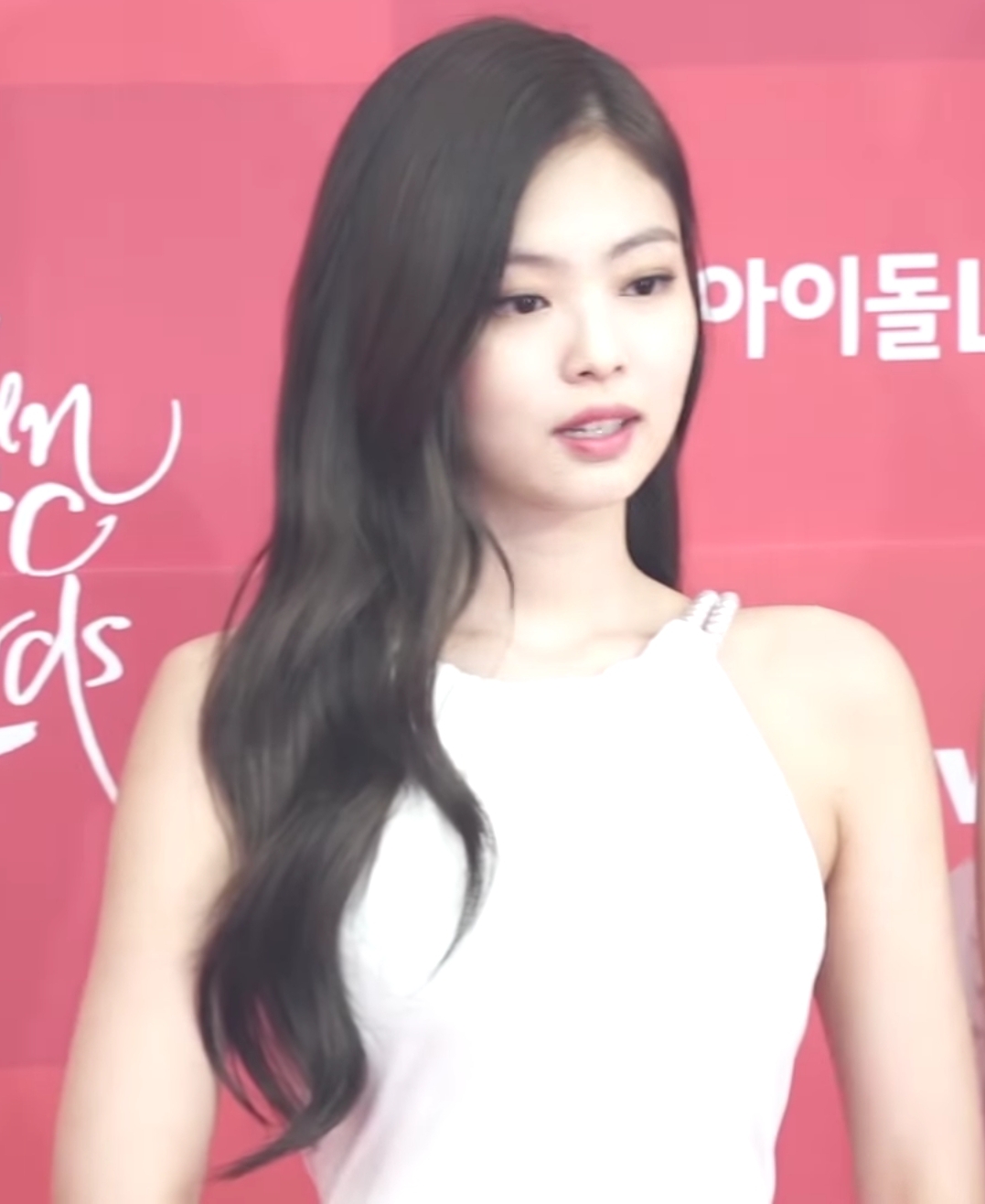 Jennie de BLACKPINK sorprende con cambio de look