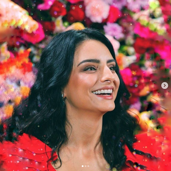 Eugenio Derbez publica foto de su mamá y fans destacan parecido con Aislinn Derbez